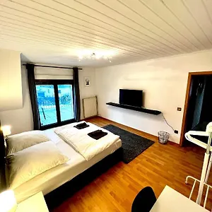 Praktisches Im Grossen Haus Mit Garten Düsseldorf